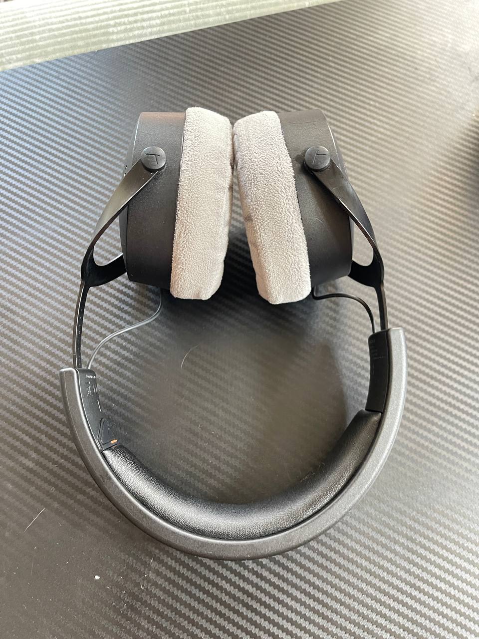 Студийные наушники Beyerdynamic DT 700 PRO X