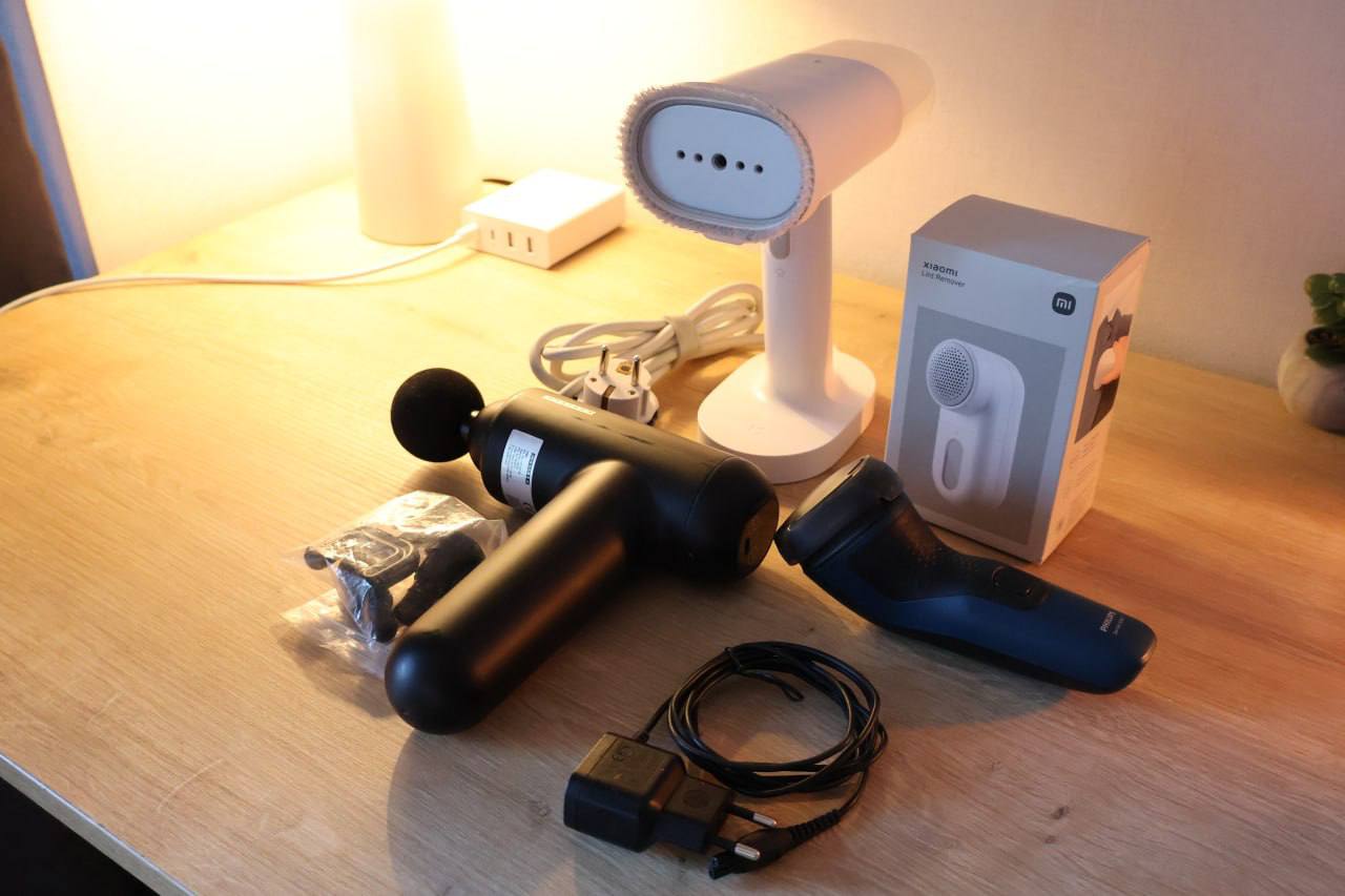 Набор мелкой техники: Xiaomi Lint Remover, Xiaomi Steamer, Melissa Massage Gun, 