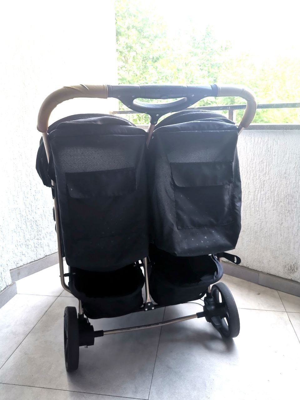 Прогулочная коляска для двойни Chipolino Passo Doble