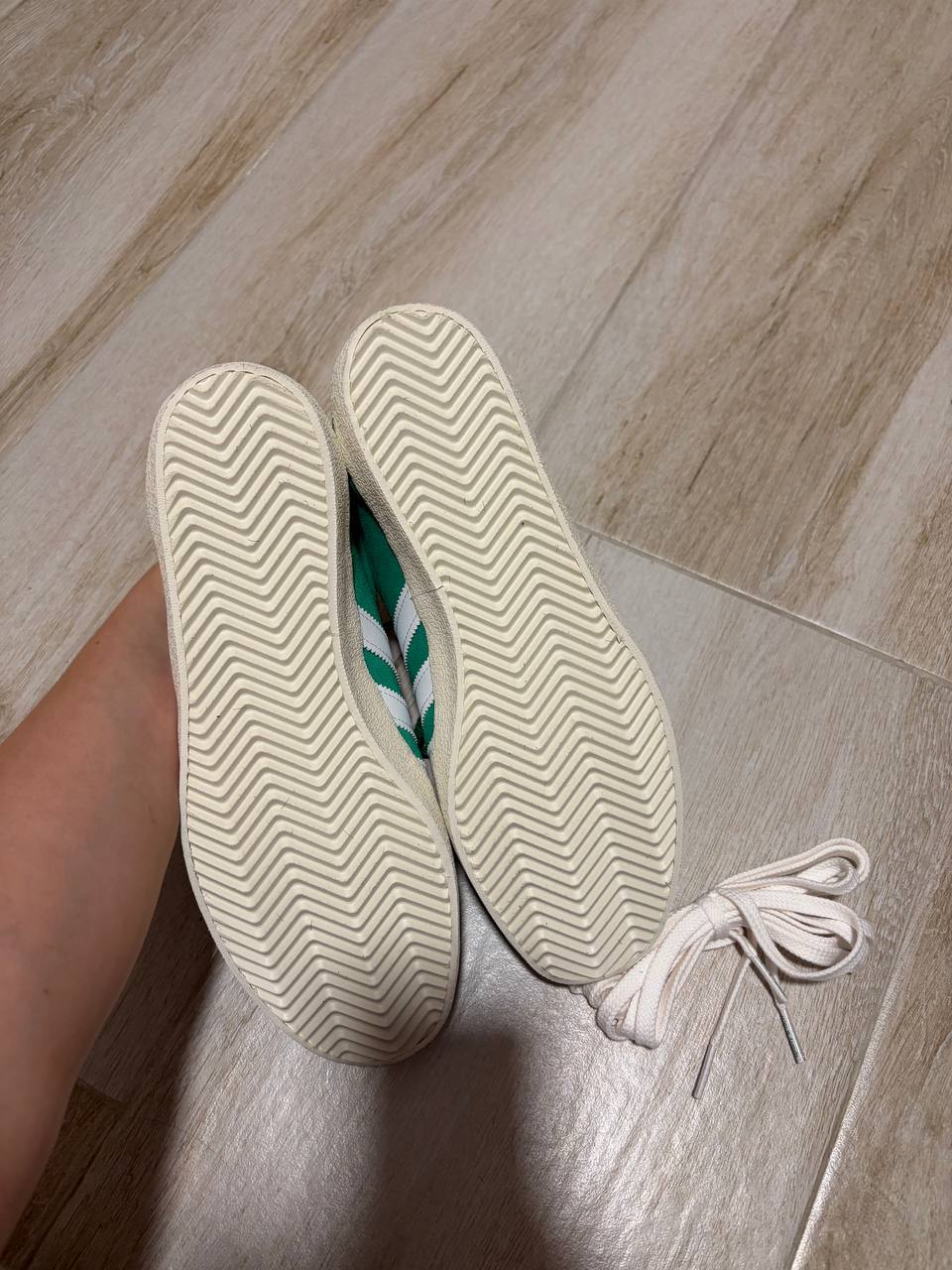 Кроссовки Adidas оригинал, US 8 Women, новые