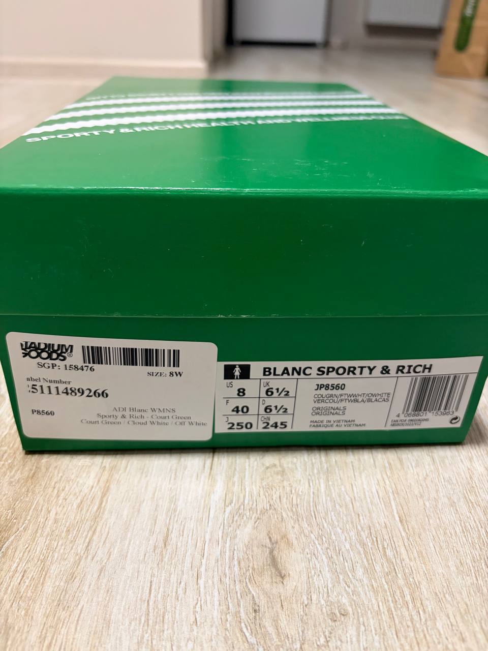 Кроссовки Adidas оригинал, US 8 Women, новые