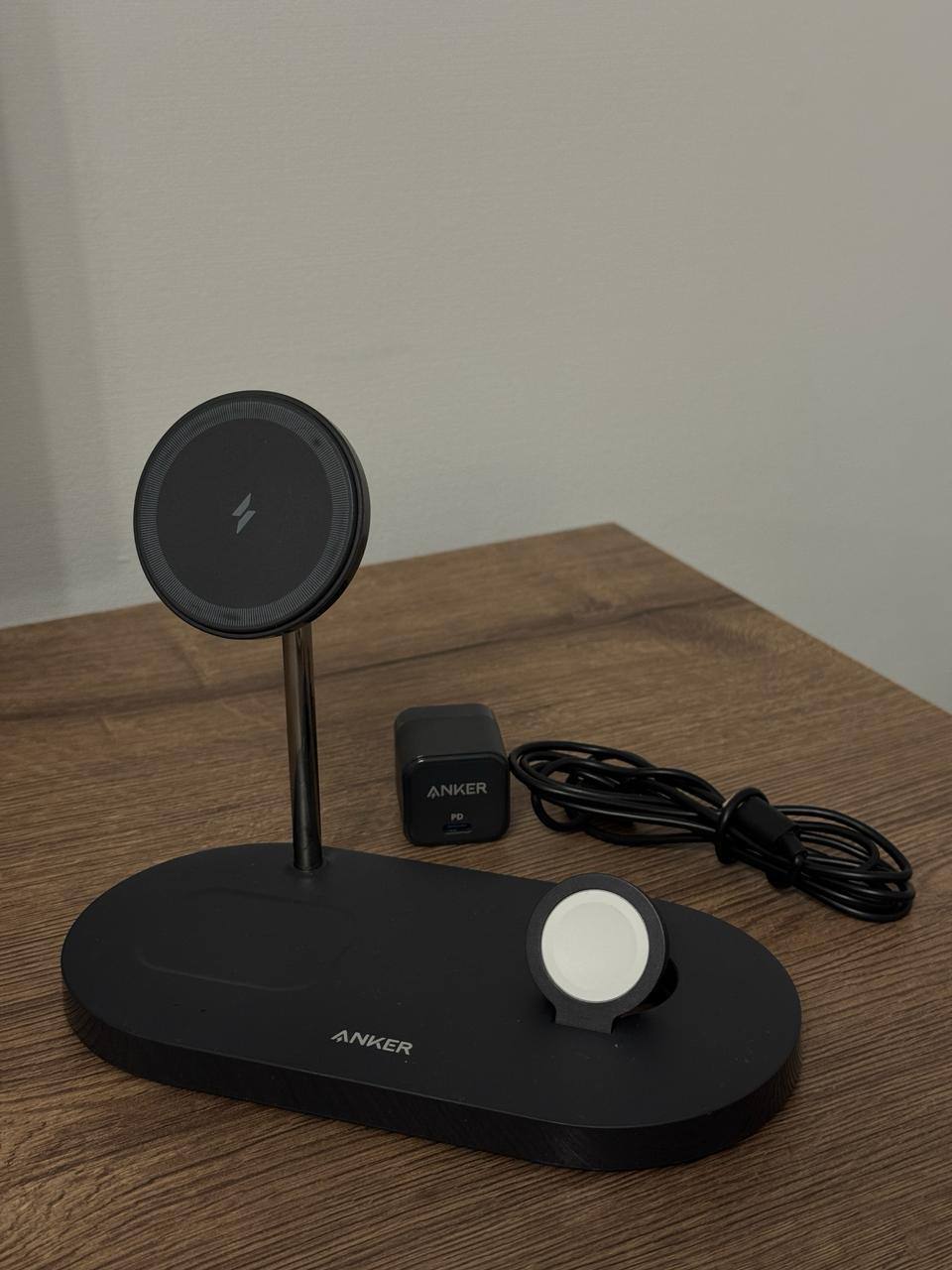 Anker 3-in-1 Wireless Charging Station
