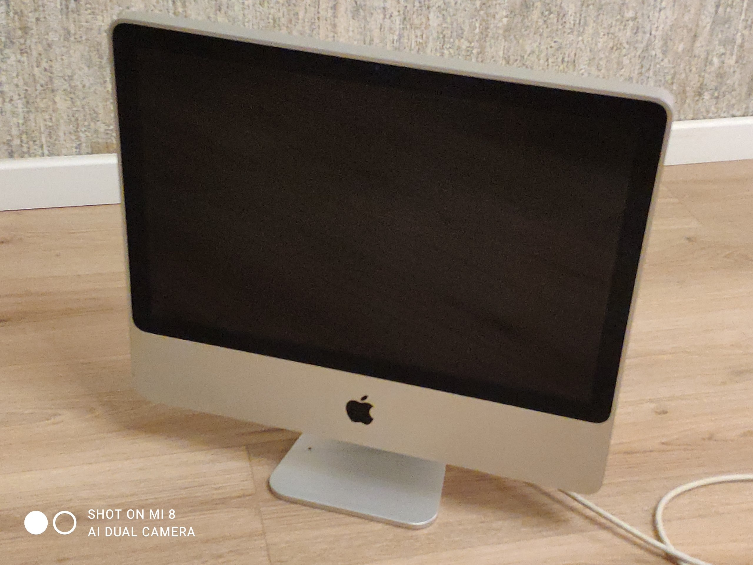 Компьютер iMac 2009