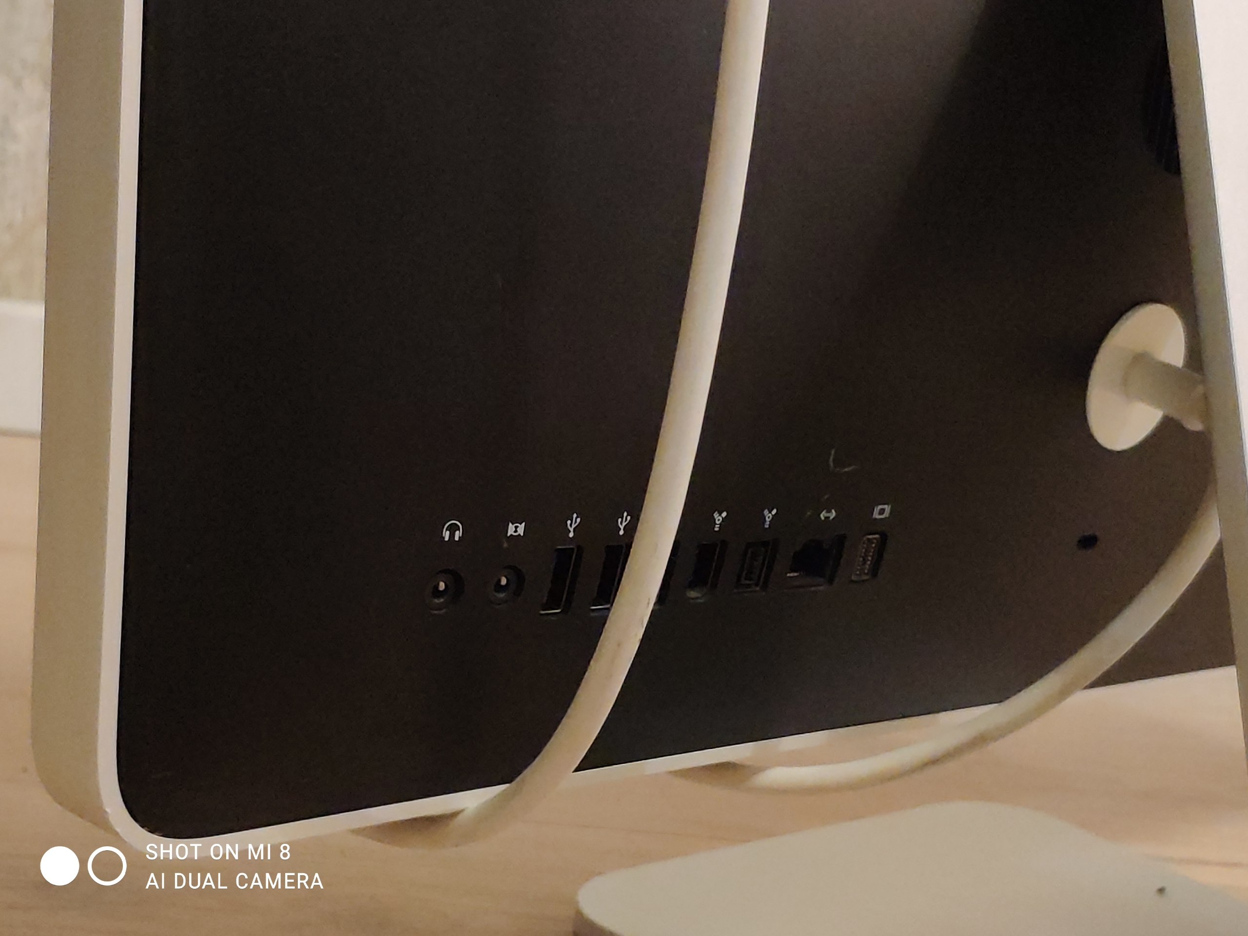 Компьютер iMac 2009