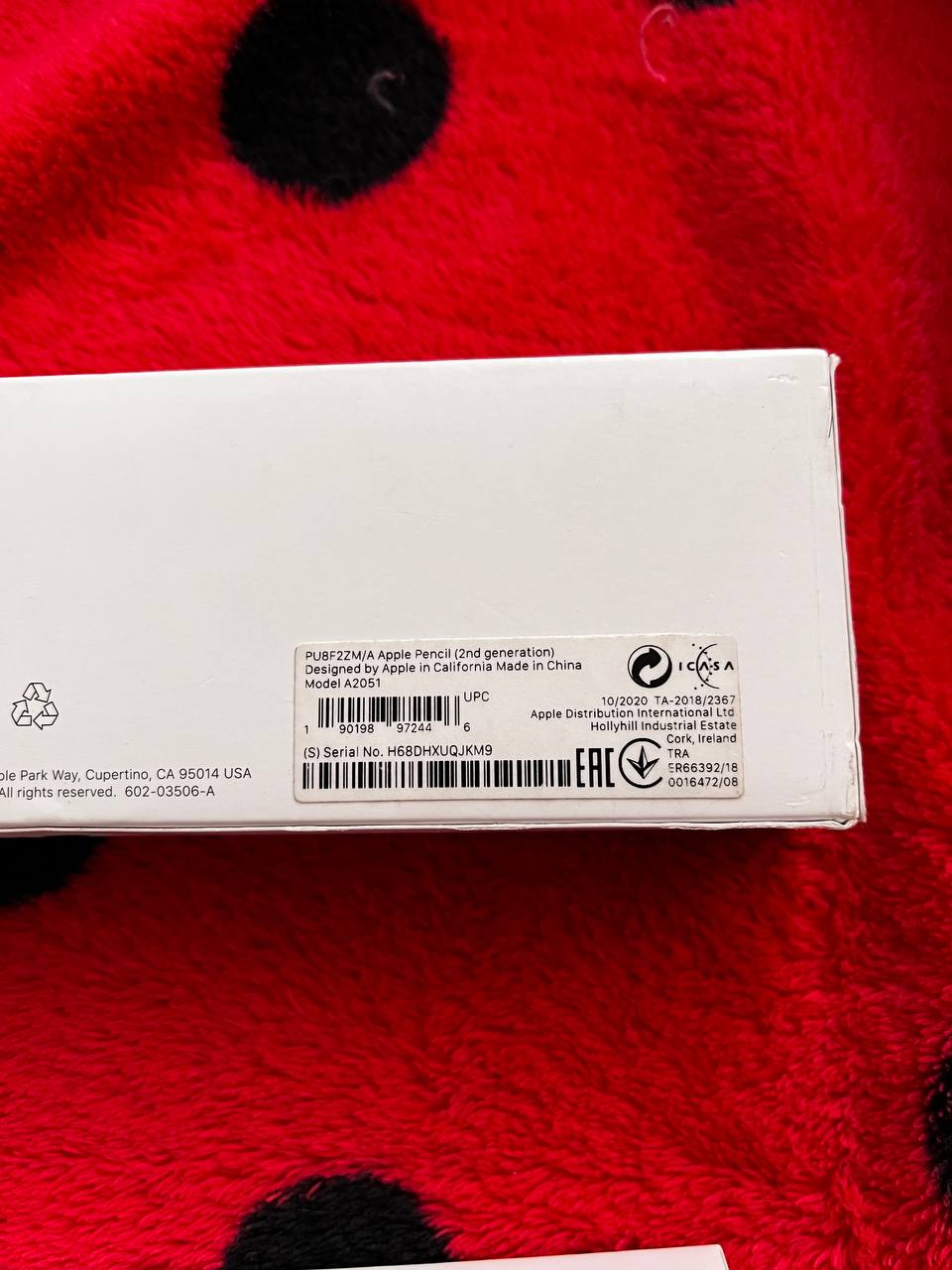 Оригинальный аксессуар для iPad (совместим с Air, mini, Pro)