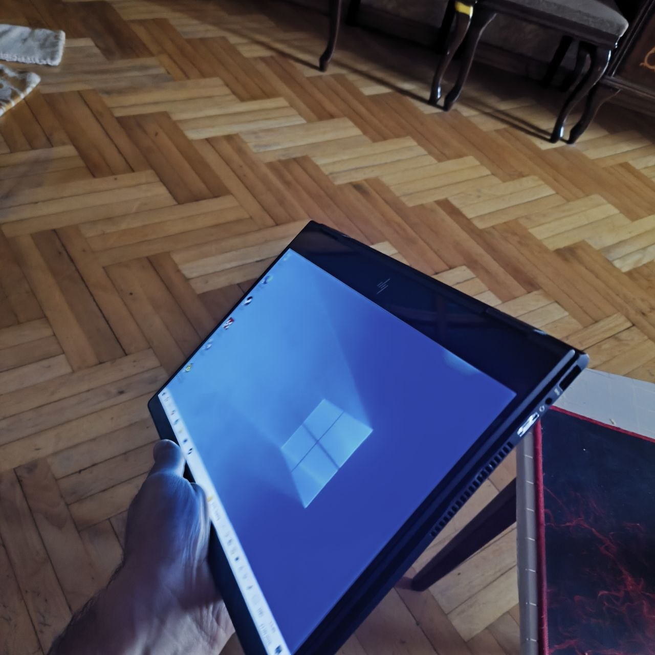 HP Envy x360 сенсорный ноутбук (Ryzen 5 3500U, 8 ГБ, 256 ГБ SSD)