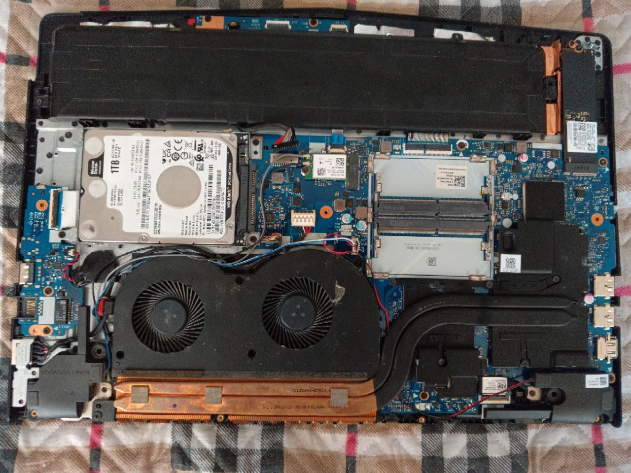 Игровой ноутбук Lenovo Legion Y520 на запчасти
