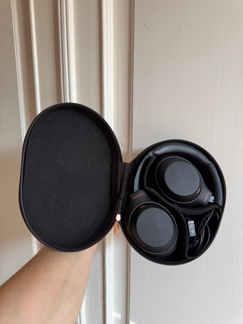 Наушники Sony WH-1000XM4