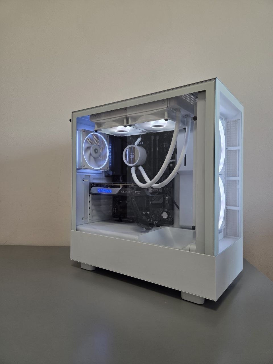 Игровой ПК: Intel i7-14700KF, RTX 4070 Super, 32GB DDR5, 2TB Samsung 990