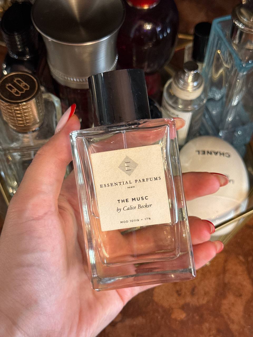 Парфюмерная вода Essential Parfums The Musc