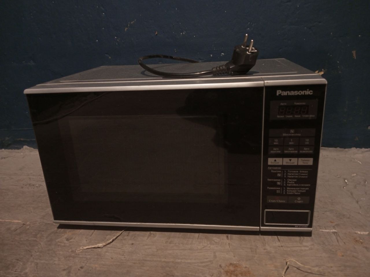 Микроволновка Panasonic NN-ST254M