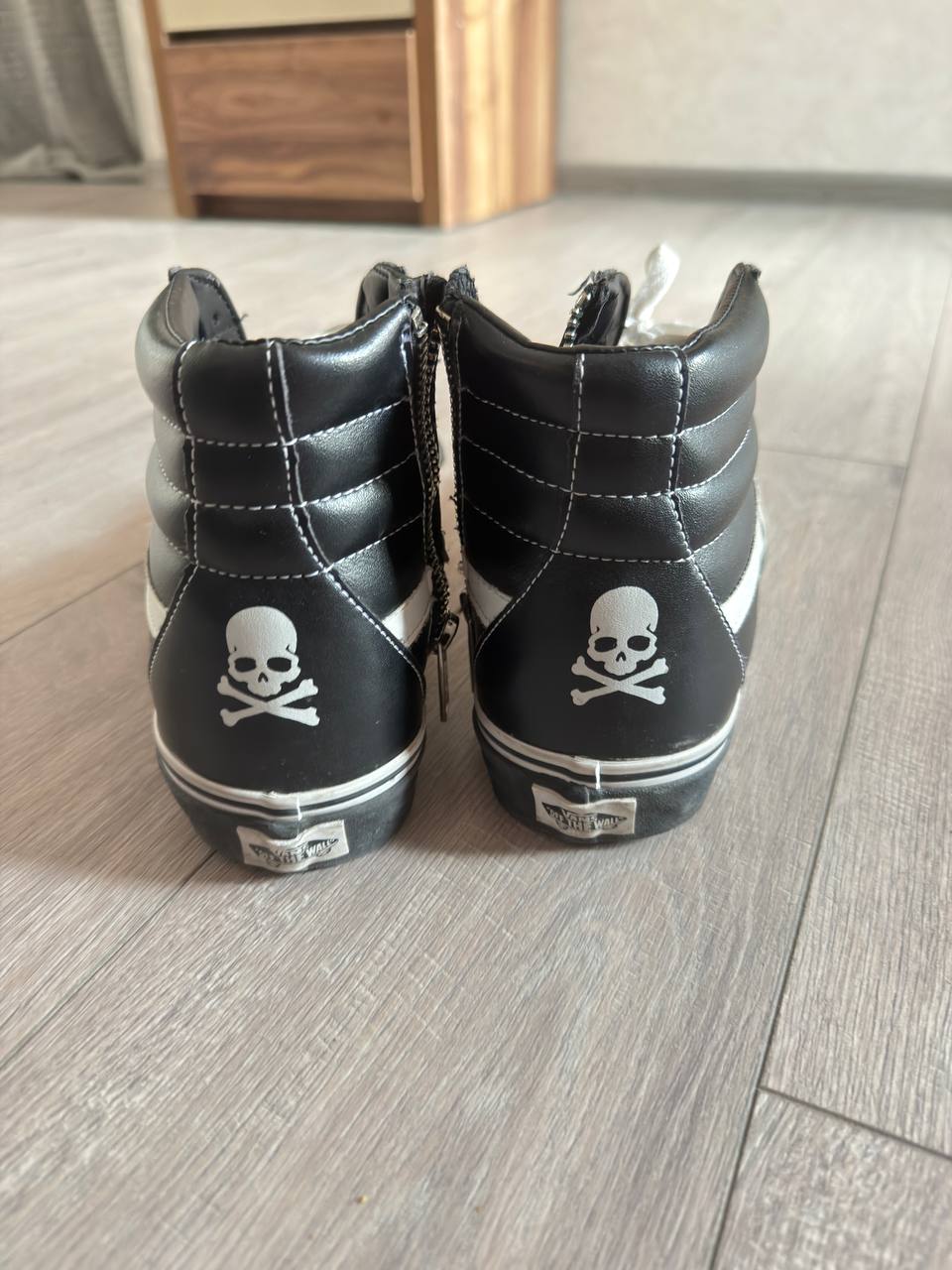 Vans Sk8-Hi Black/White, размер 43
