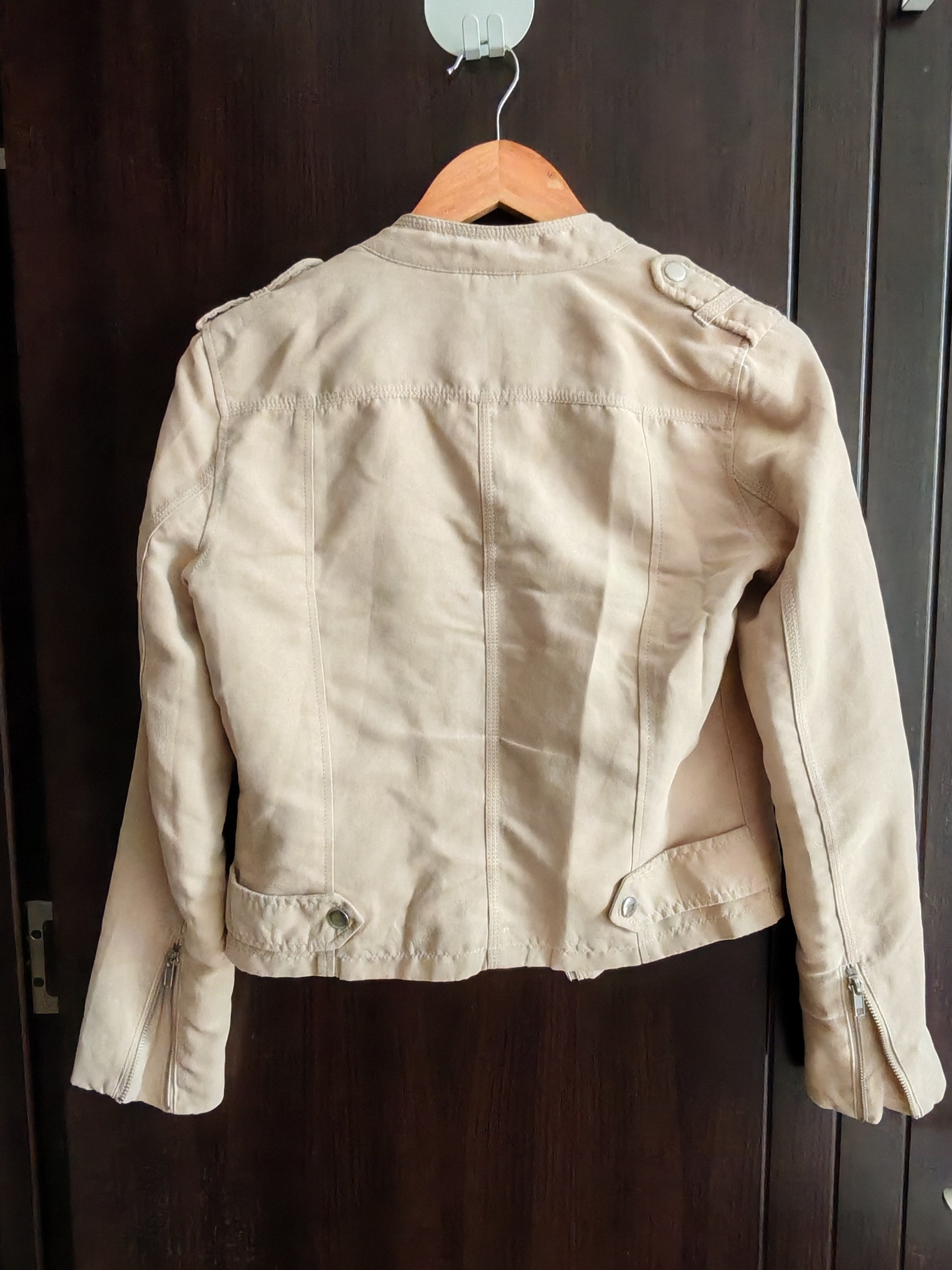 Куртка (касуха) бежевая мягкая H&M (EUR 36 / на S)