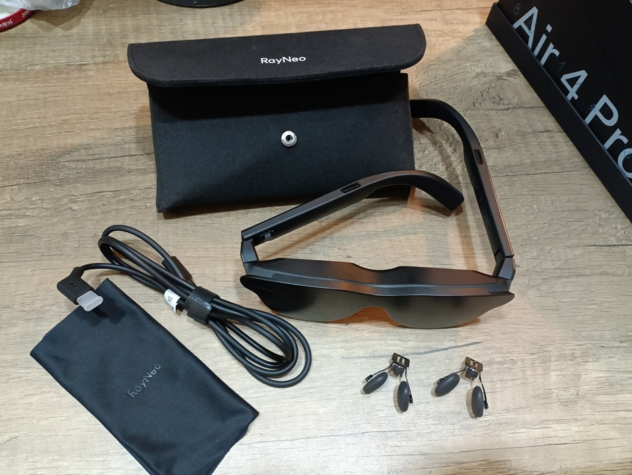 AR-очки RayNeo Air 4 Pro (полный комплект с Sound Tube)