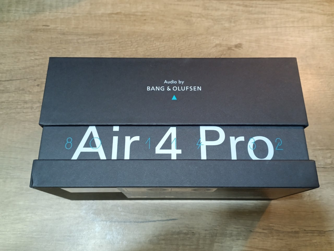 AR-очки RayNeo Air 4 Pro (полный комплект с Sound Tube)