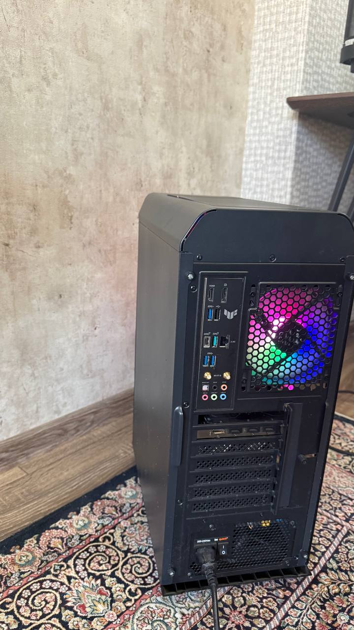 Игровой ПК: RTX 4070, i7-13700F, 32GB DDR5, 2TB SSD