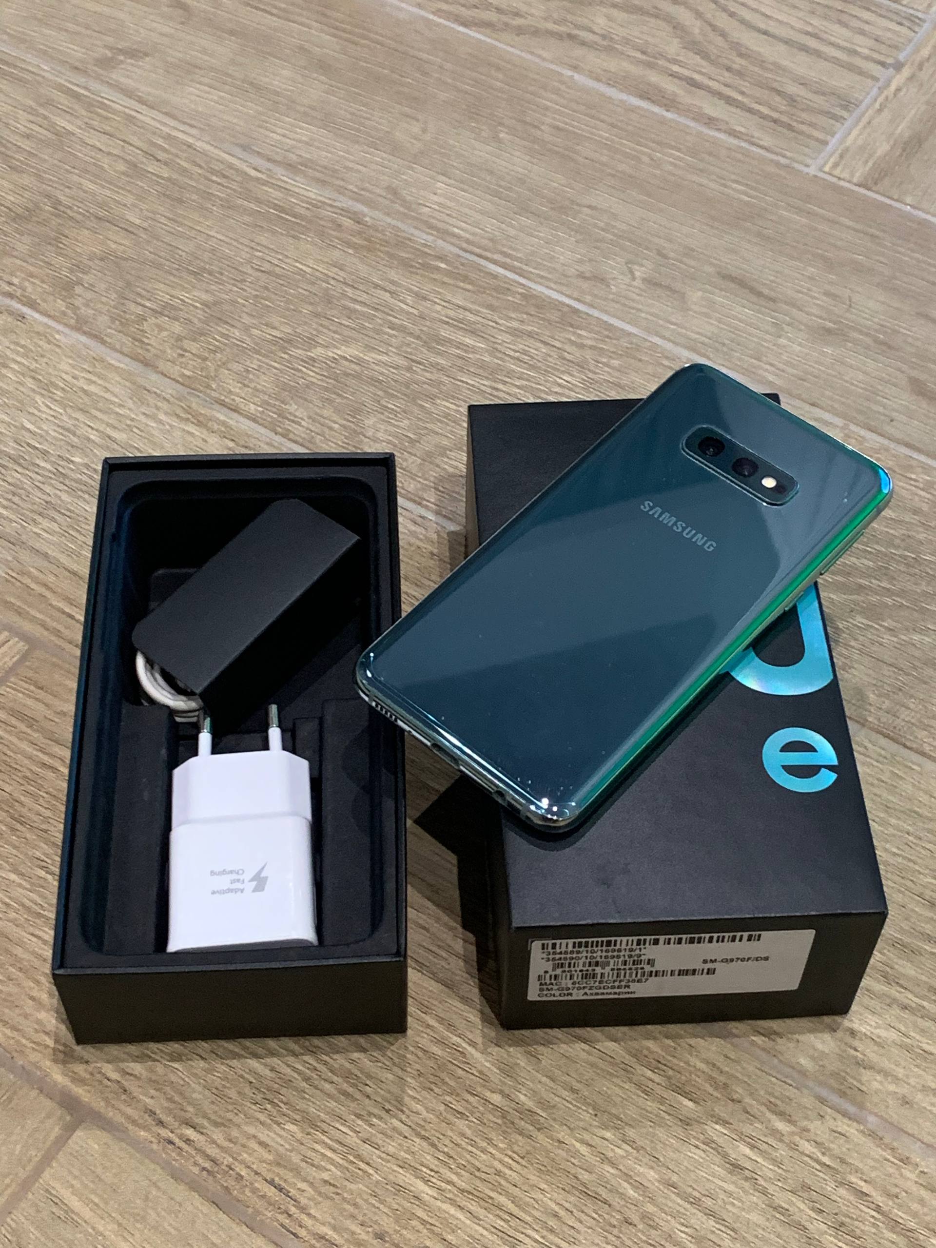 Samsung Galaxy S10e 6/128GB (Аквамарин)