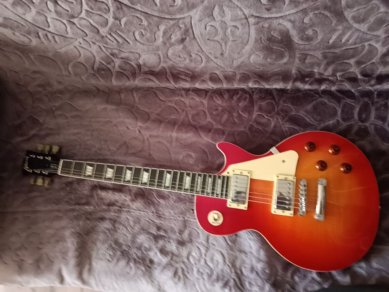 Гитара реплика Gibson