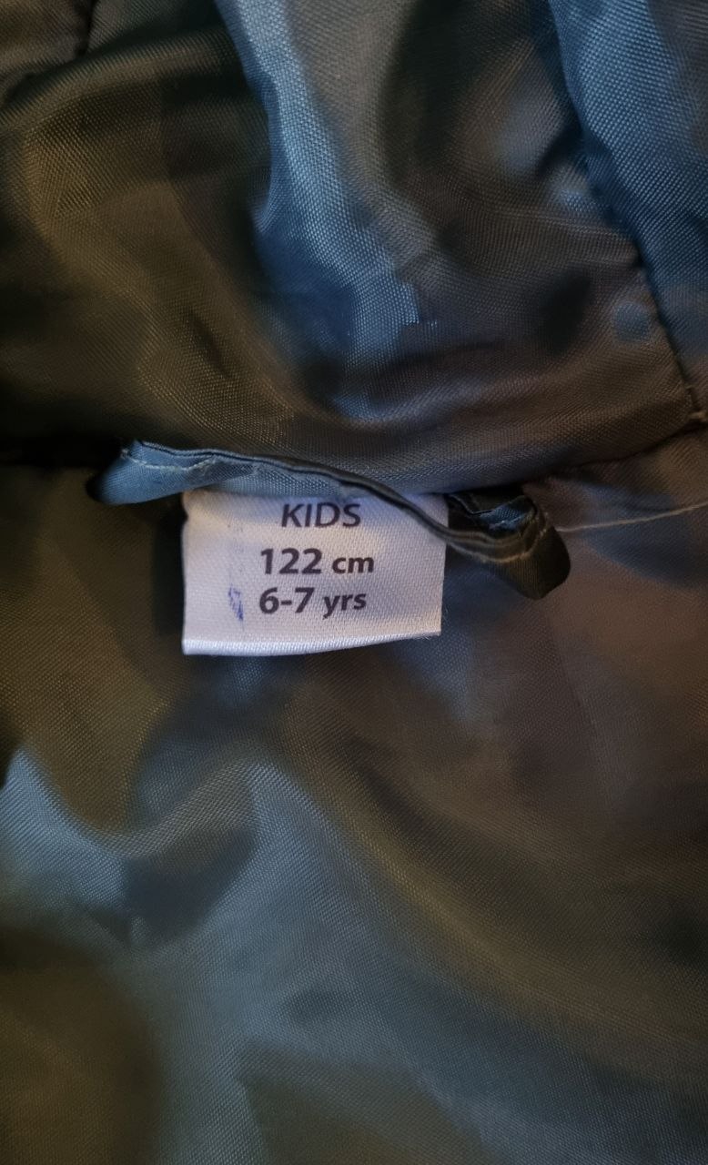 Дутый жилет, размер 5-6 лет