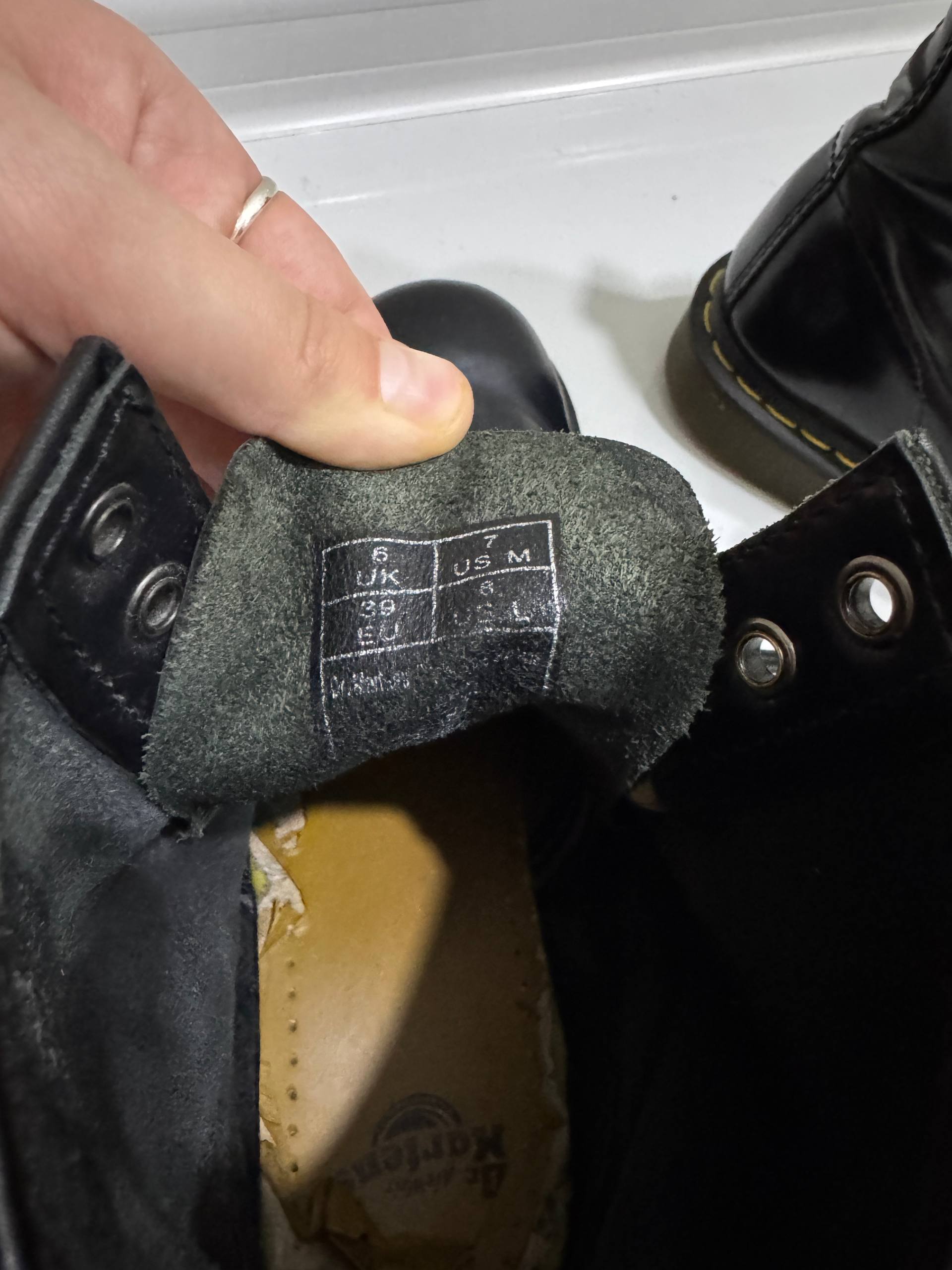 Dr. Martens 1460 черные, размер 39