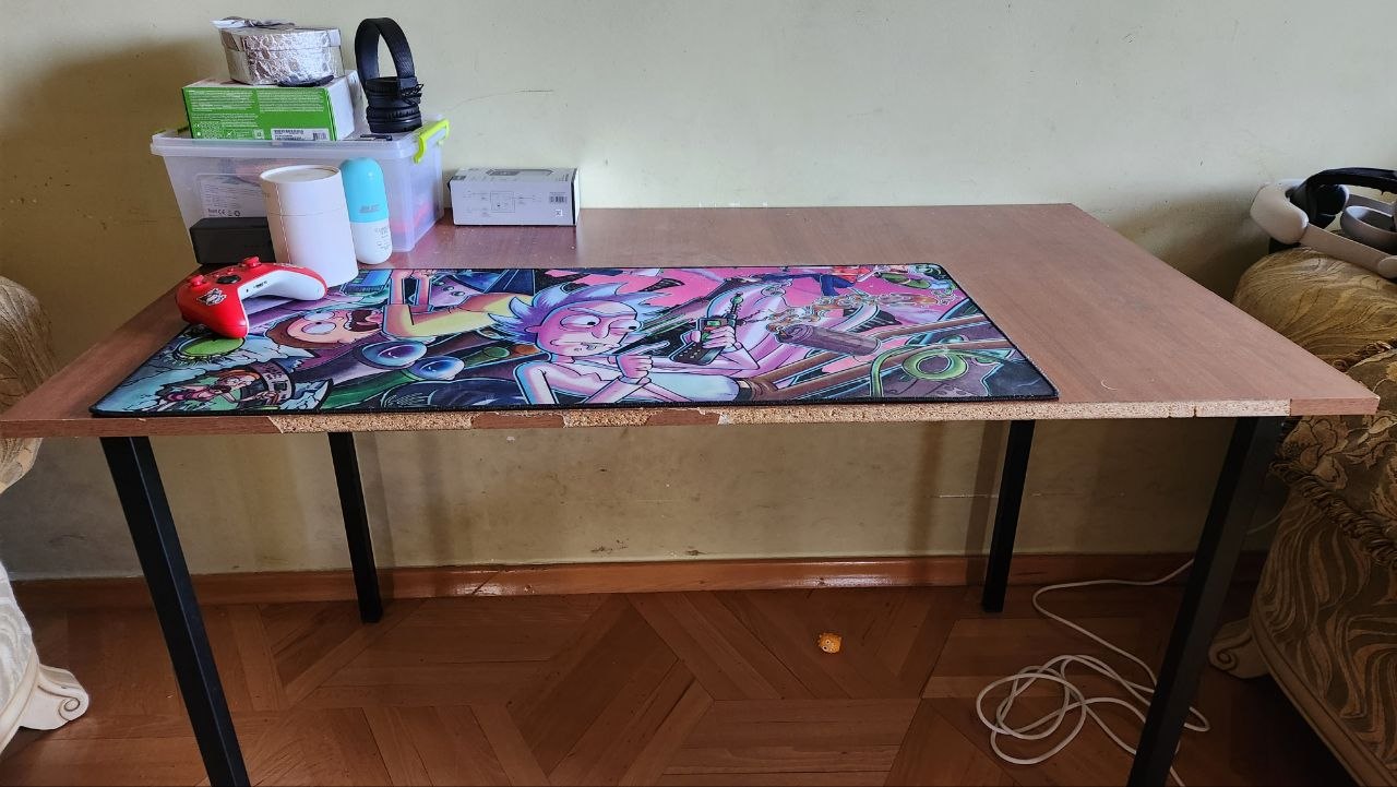 Стол
