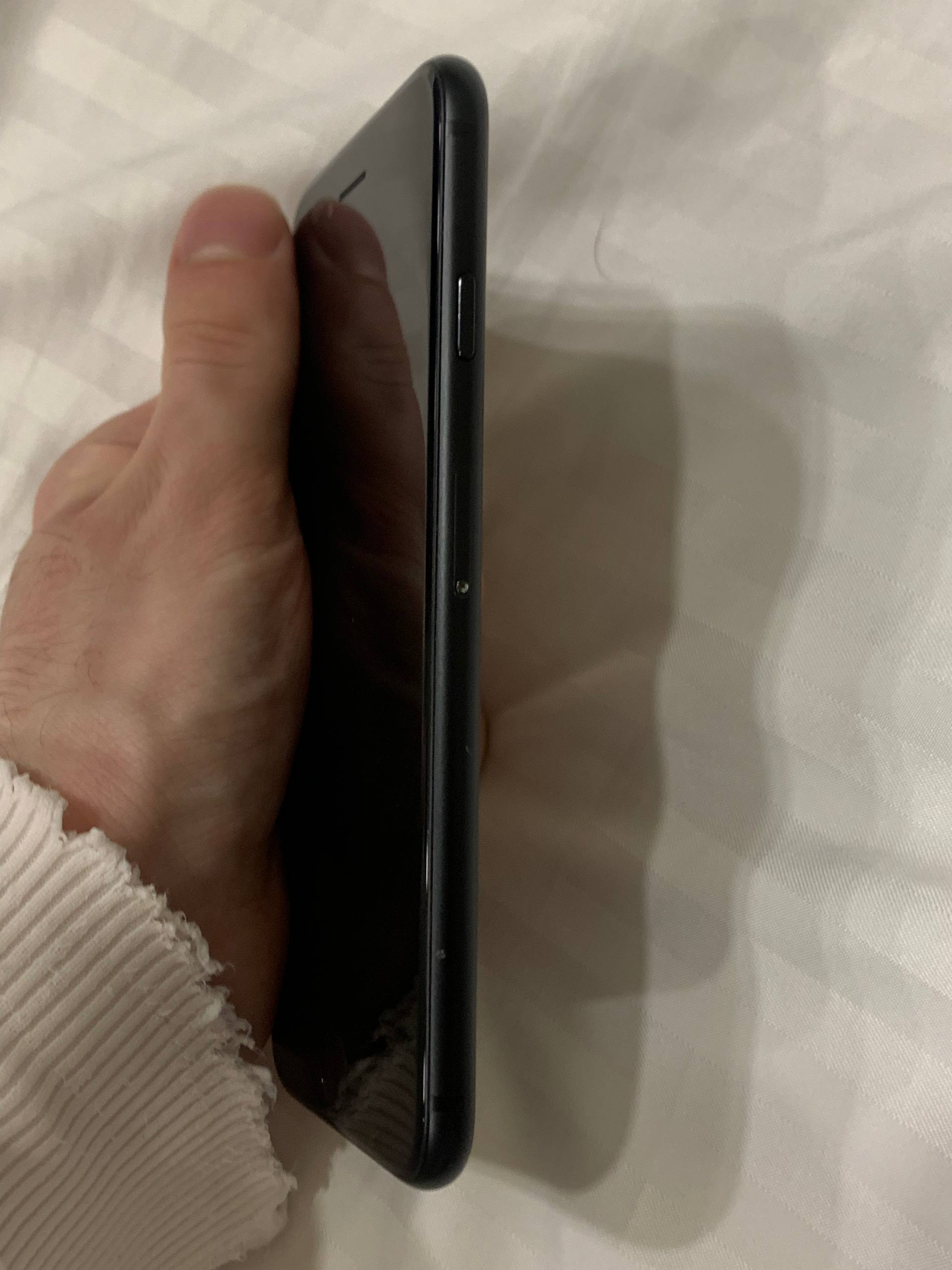 iPhone SE 2 (2020) 64GB
