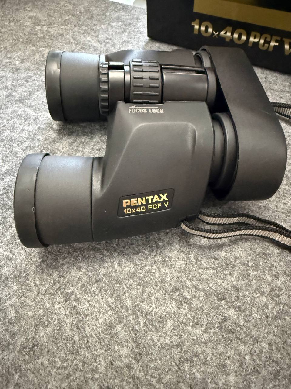 Бинокль Pentax PCF V 10x40