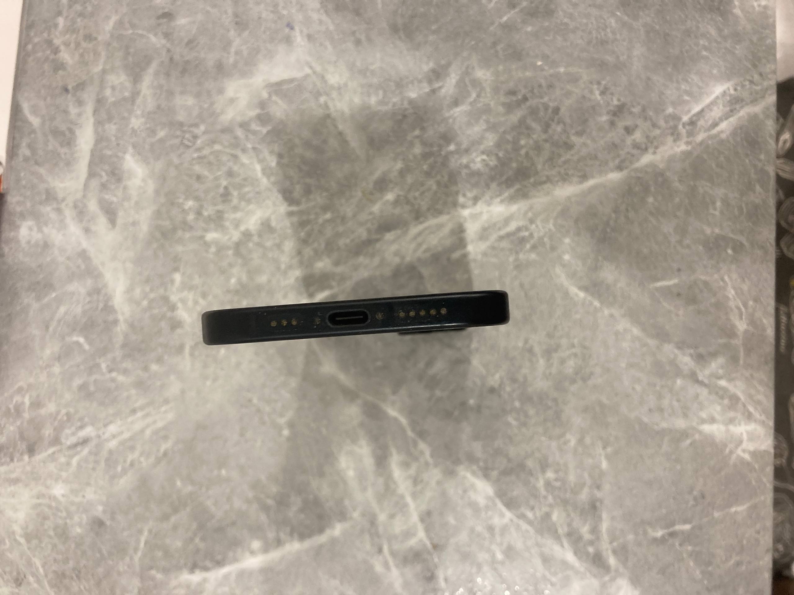 iPhone 15, 2 физические SIM, АКБ 81%