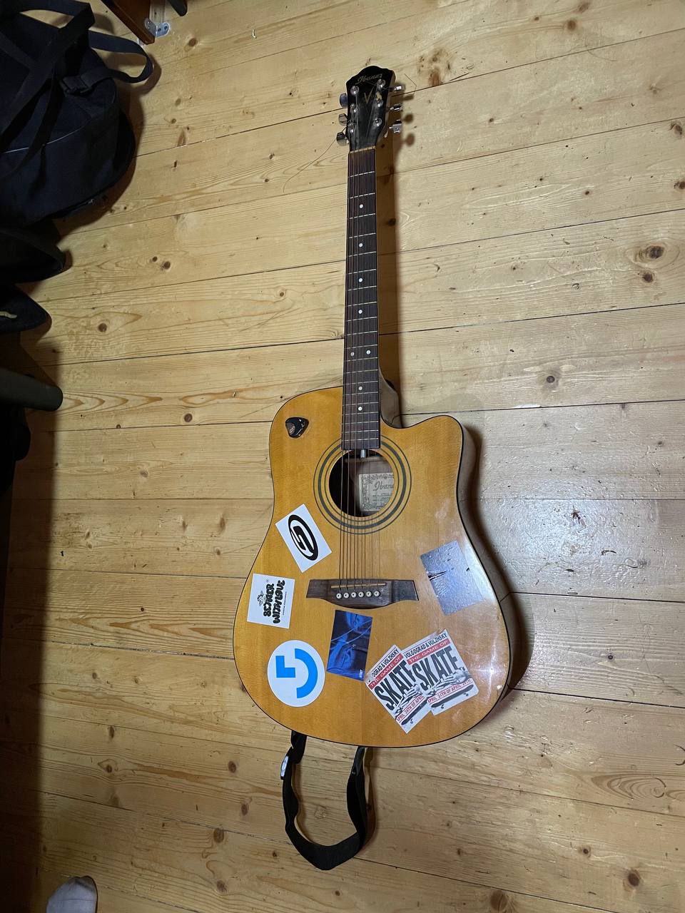 Электроакустическая гитара Ibanez V70CE-NT