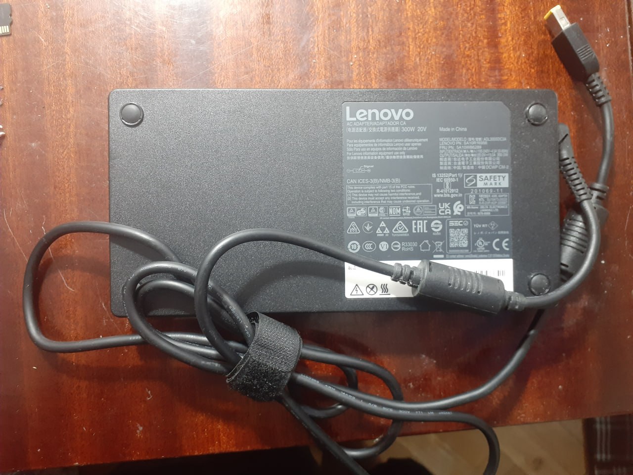 Адаптер 300W 20V 15A для Lenovo Legion 5/7 Pro, Yoga, AIO
