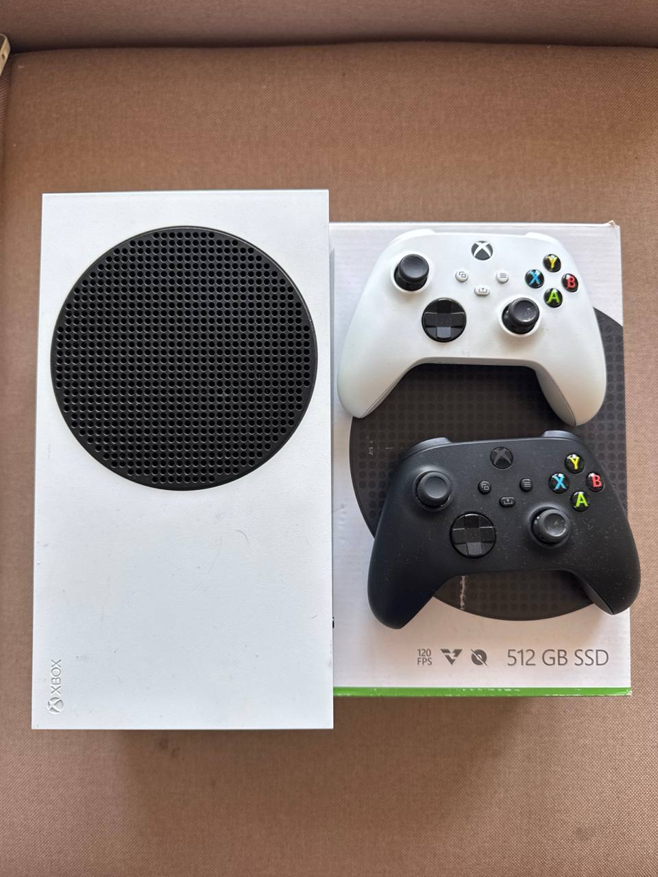 Xbox Series S + 2 контроллера