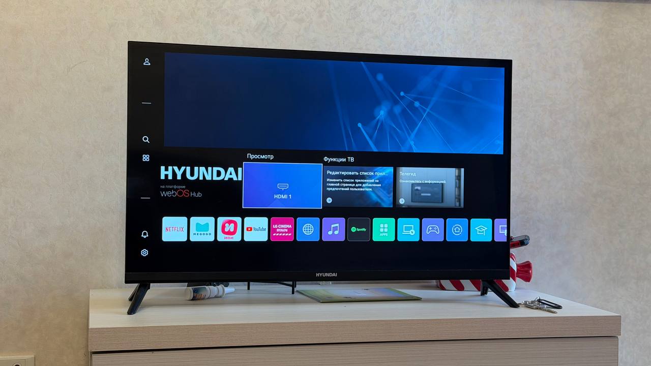 Телевизор Hyundai 32HY9909WOS Smart TV 32"