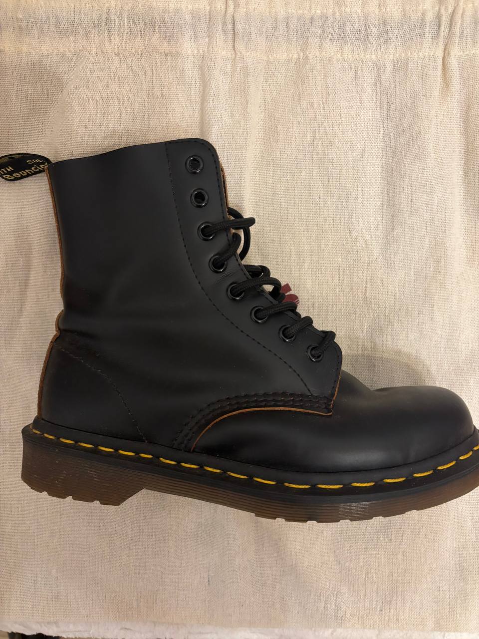 Ботинки Dr. Martens 1460 Quilon Leather, 38 EU