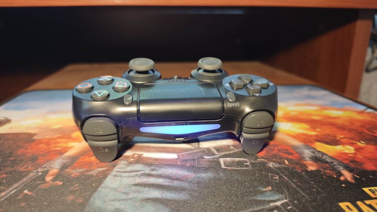 Геймпад Sony DualShock 4 для PlayStation 4