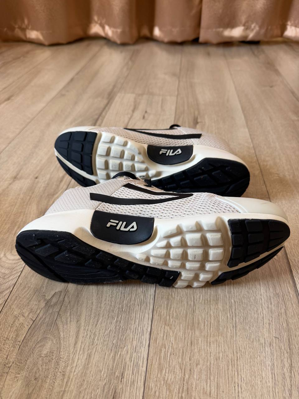 Кроссовки Fila, 39 размер