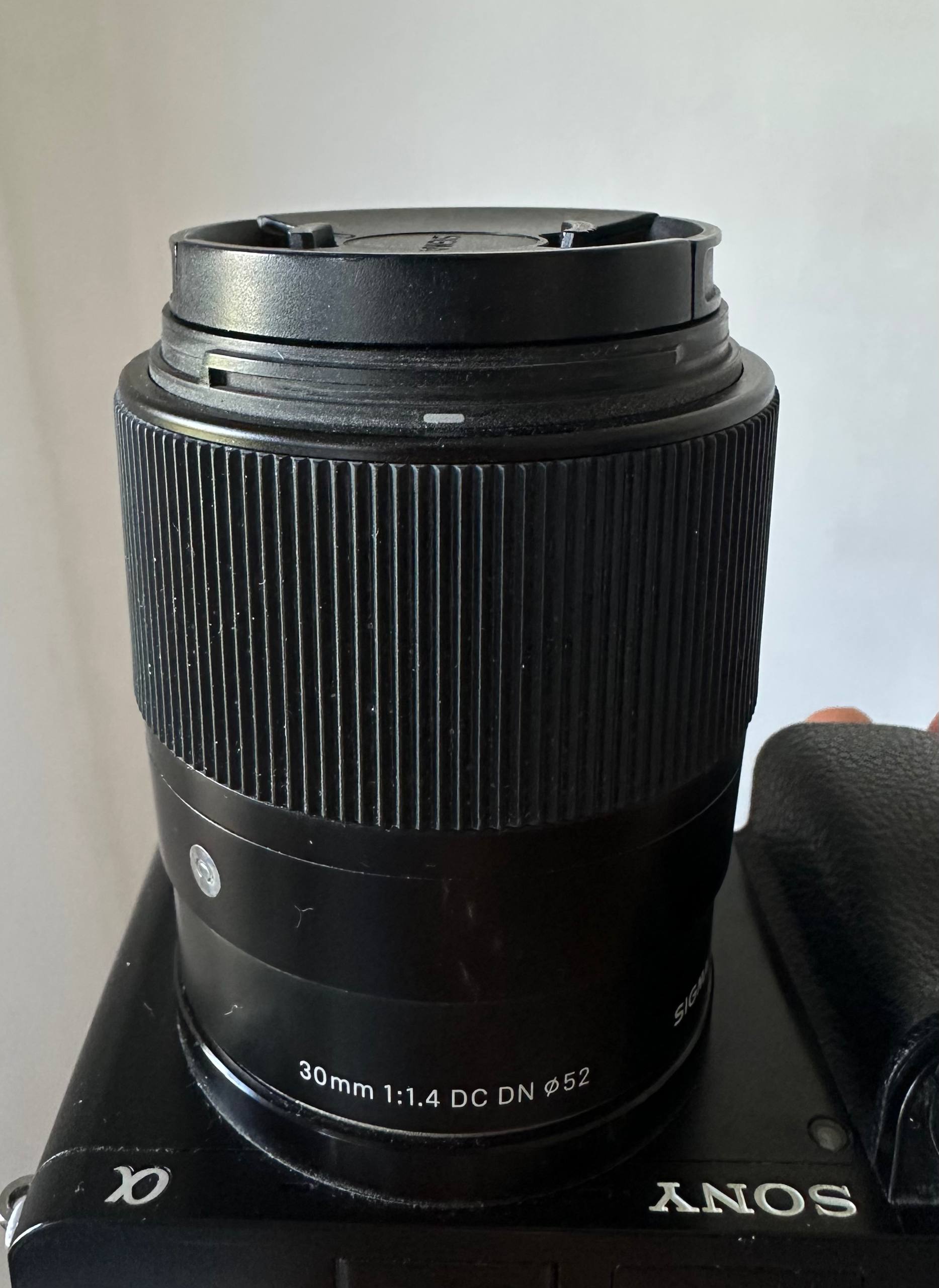 Sigma 30mm f/1.4 DC DN объектив (Sony E-mount)