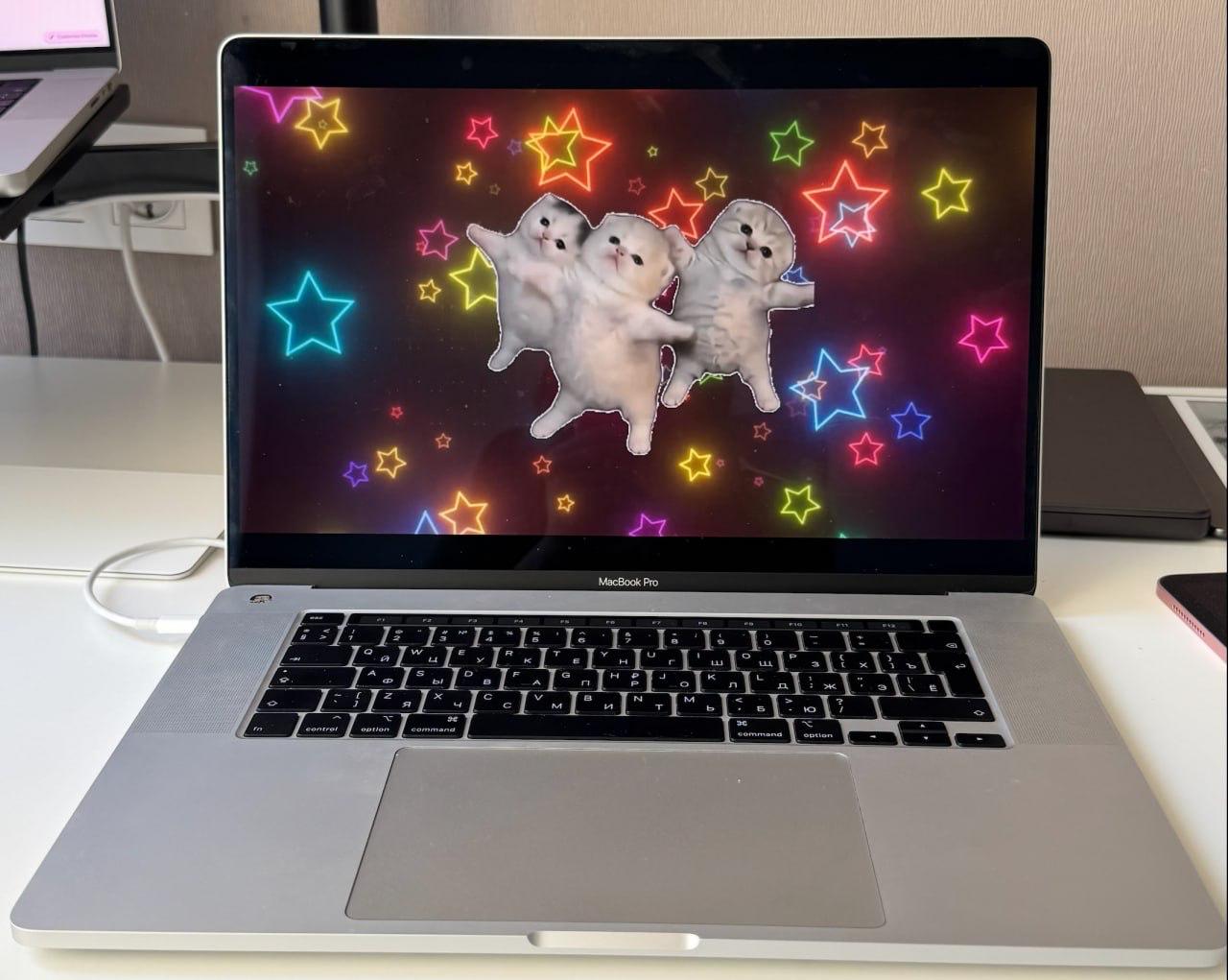 MacBook Pro 16″ 2019, i7, 16GB, 512GB