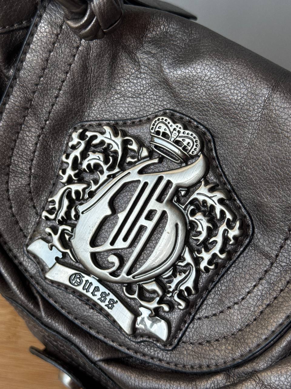 Сумка Guess