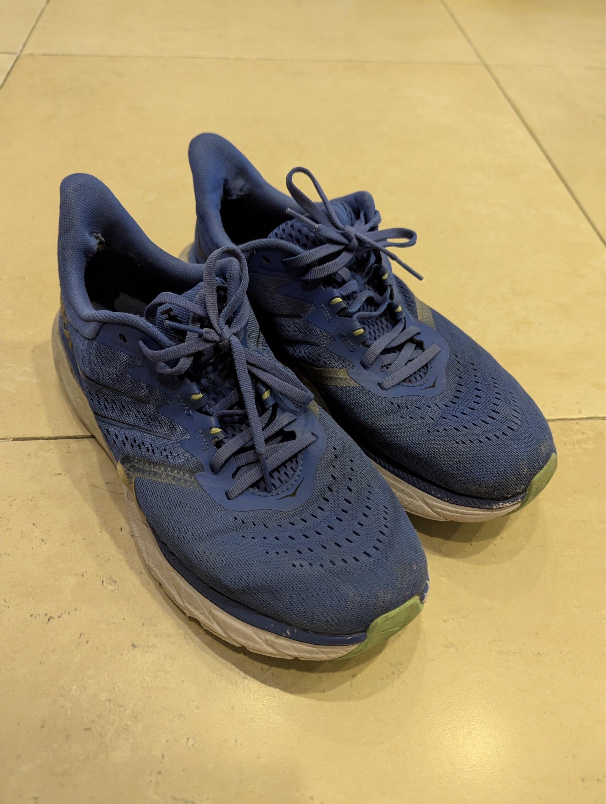 Кроссовки беговые Hoka