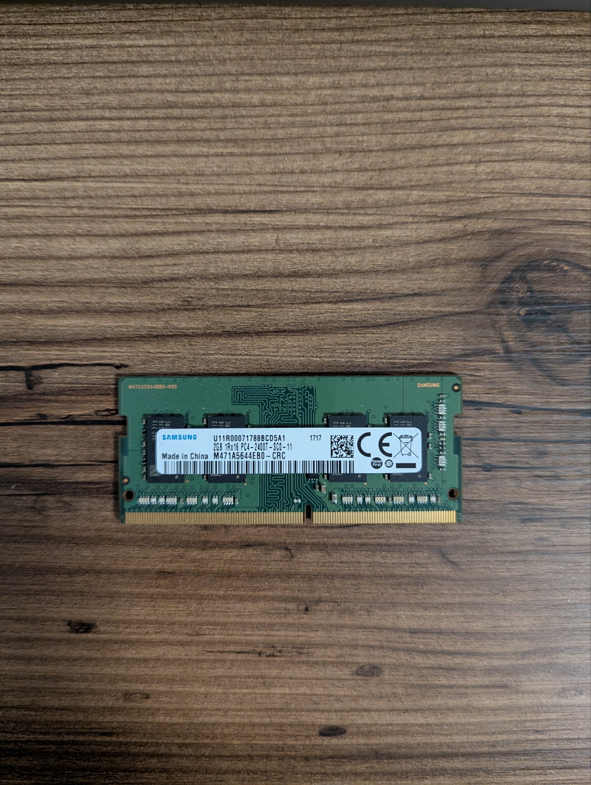 Оперативная память Samsung DDR4 SODIMM 2GB 2400MHz