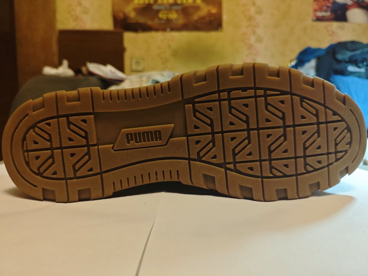 Кроссовки, размер 42