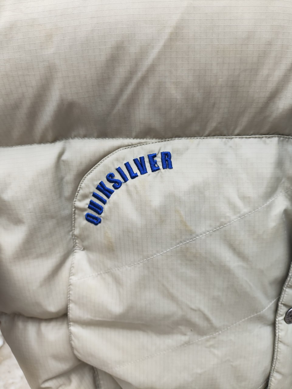 Безрукавка-пуховик Quiksilver, размер L