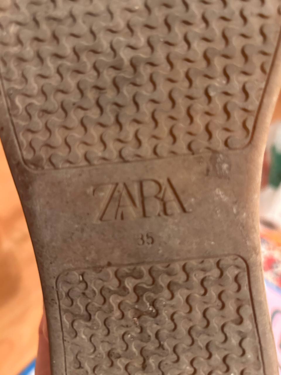 Кроссовки женские ZARA размер 35