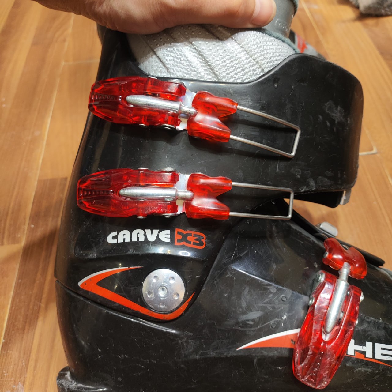 Горнолыжные ботинки HEAD Carve X3, размер 24.0–24.5