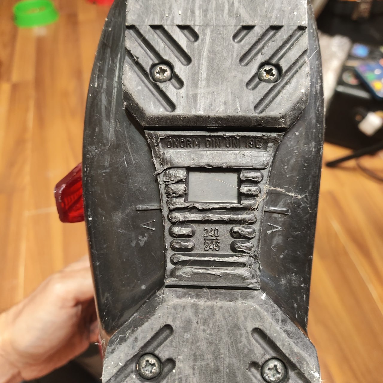 Горнолыжные ботинки HEAD Carve X3, размер 24.0–24.5