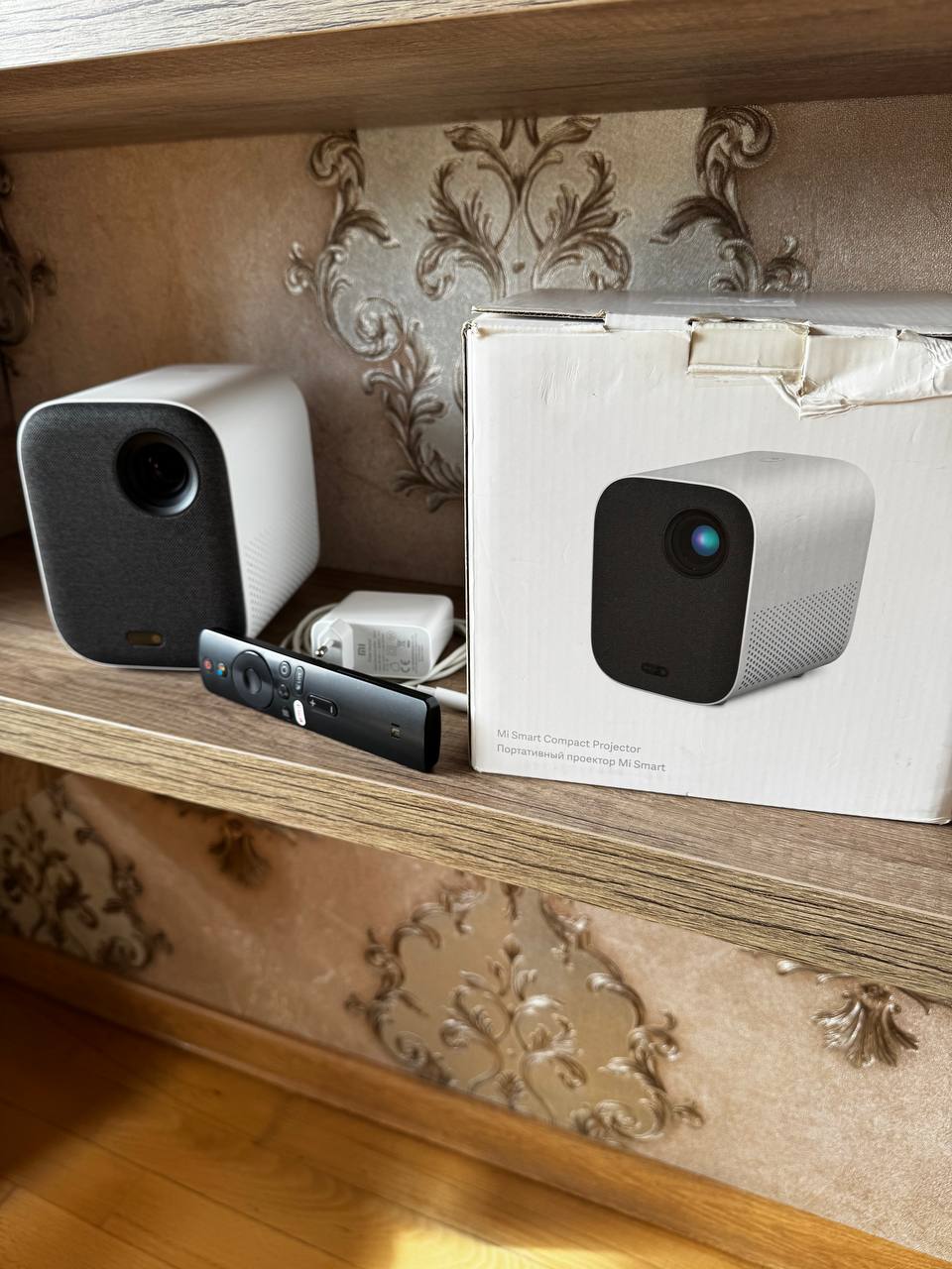 Проектор Xiaomi Mi Smart Compact Projector (M055MGN)