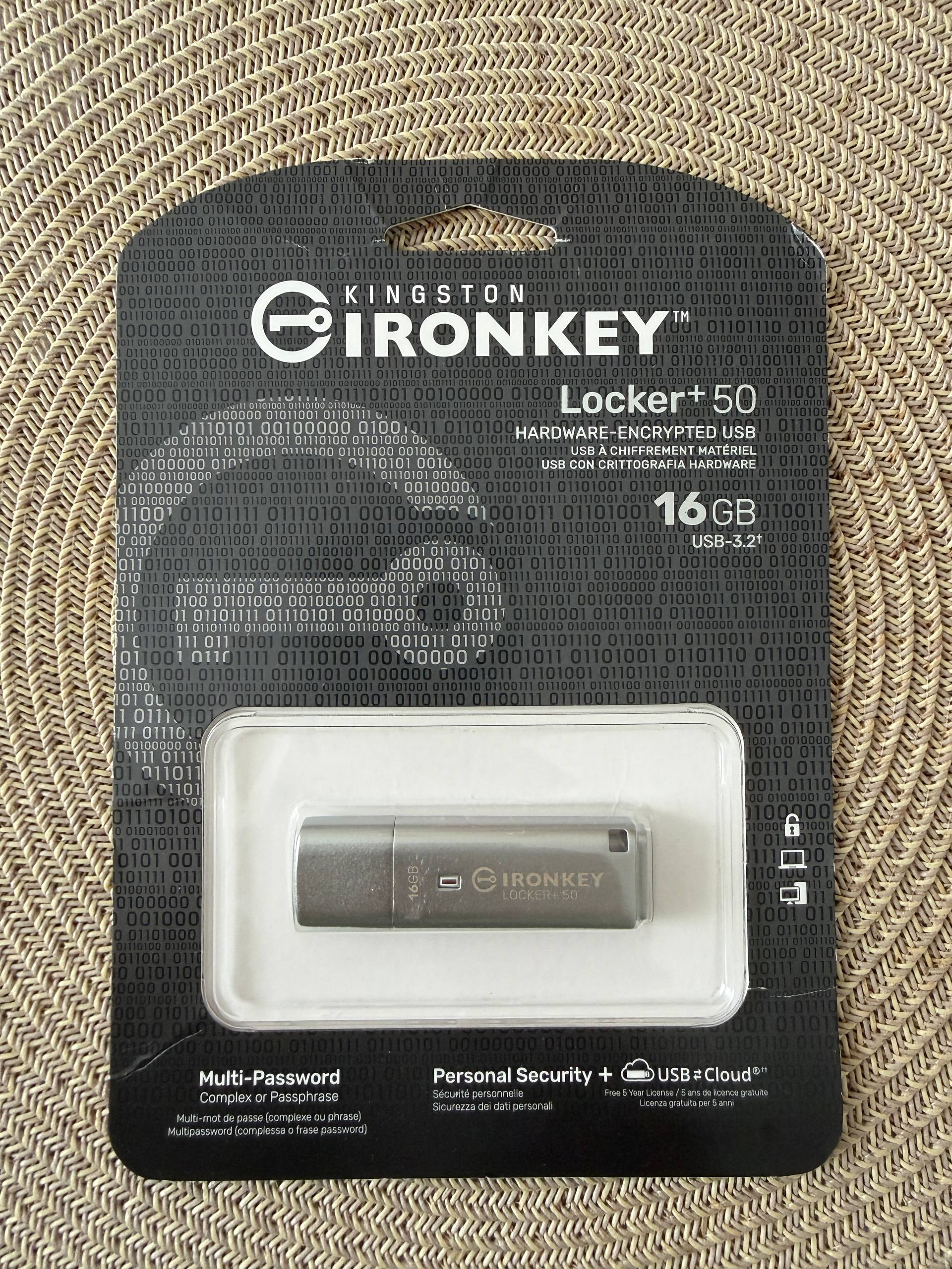 USB-флешка Kingston IronKey Locker+ 50 16GB