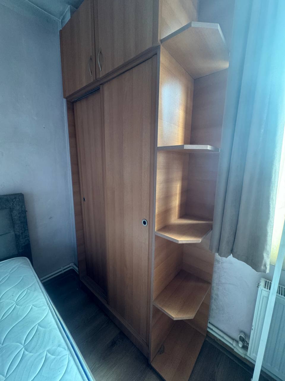Шкаф-купе, высота 240, ширина 124 см