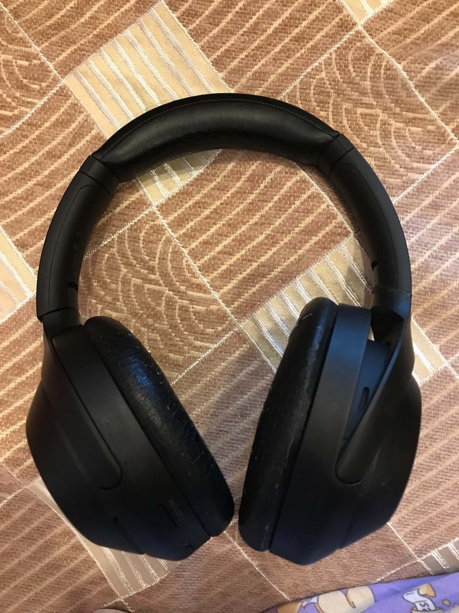 Наушники Sony WH-1000XM4