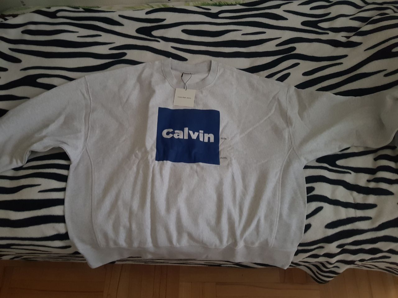 Свитшот Calvin Klein новый